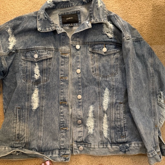 Distressed Jean‎ Jacket - Picture 3 of 8
